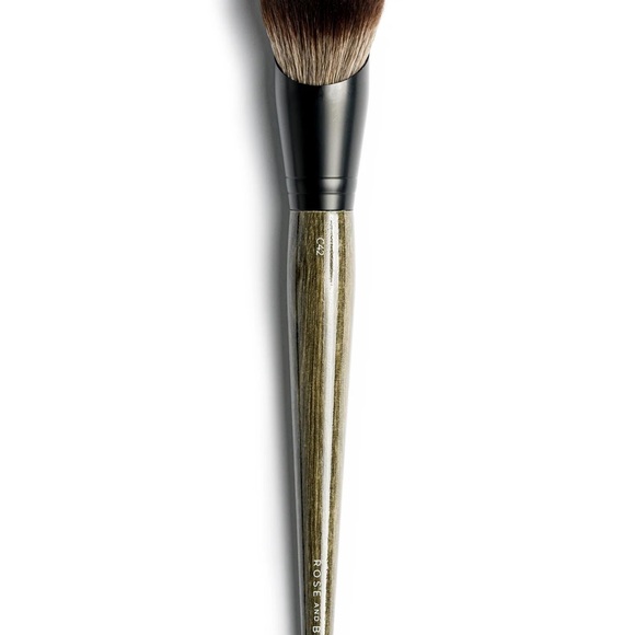 Anisa Beauty Rose and Ben C42 foundation brush - Picture 1 of 4